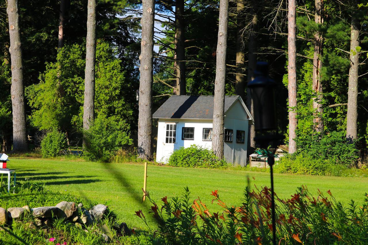 Mill Pond Inn Northport Exteriör bild